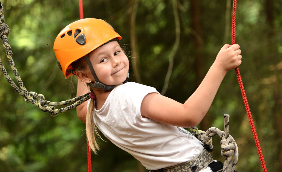 Outdoorurlaub mit Kindern und Familie im Familienhotel in der Natur.